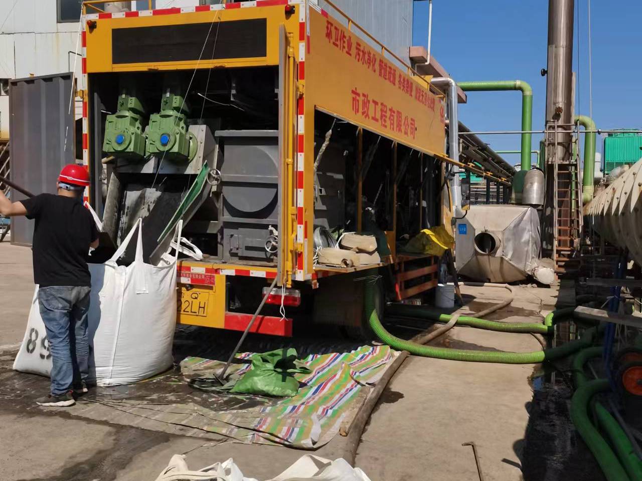 永平淤泥压干处理